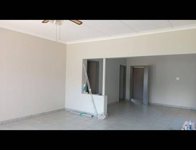 4 BEDROOM HOUSE FOR SALE IN CASON